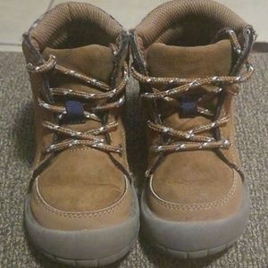 Osh Kosh Bump Toe Boots
